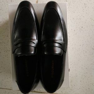 Men's leather loafers on the walking floor Regular Moccasin Loafer shoe size